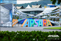 <b>期驱逐了来自全球六大洲、50余个国度跨越12万人</b>